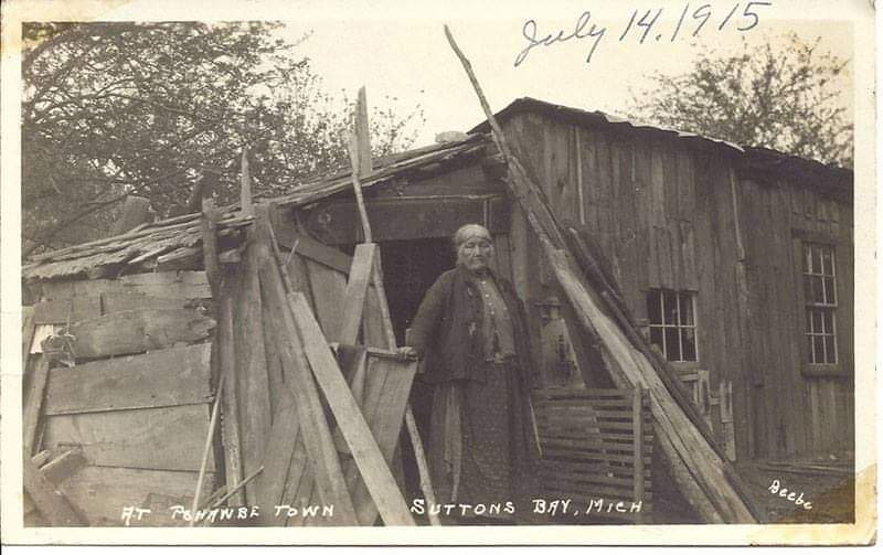 This early photo is a Beebe Postcard image from 1915.