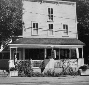Pic of Gallery - Tamarack Gallery in 2002. Photo courtesy Marianne Vick, who also takes many of the photos for the ads in the Leelanau Enterprises.
