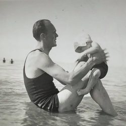 Robert Reed (called PopPop by his grandchildren) holding
Laurie's mom, Helen Reed Gregory Maher. Robert Reed (called PopPop by his grandchildren) holding Laurie's mom, Helen Reed Gregory Maher.